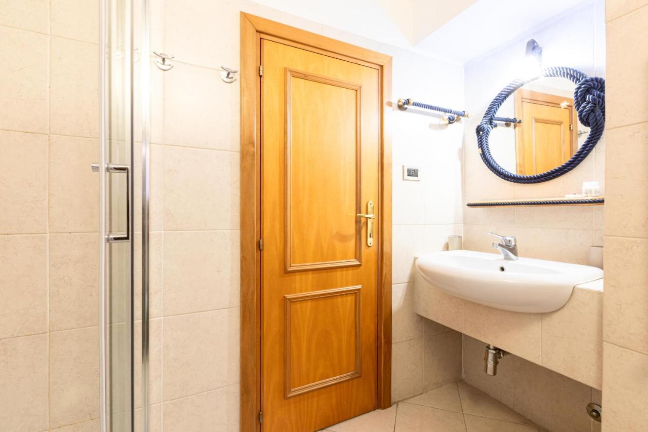 Toniolo Two Bedroom Two Bath Рим Екстер'єр фото