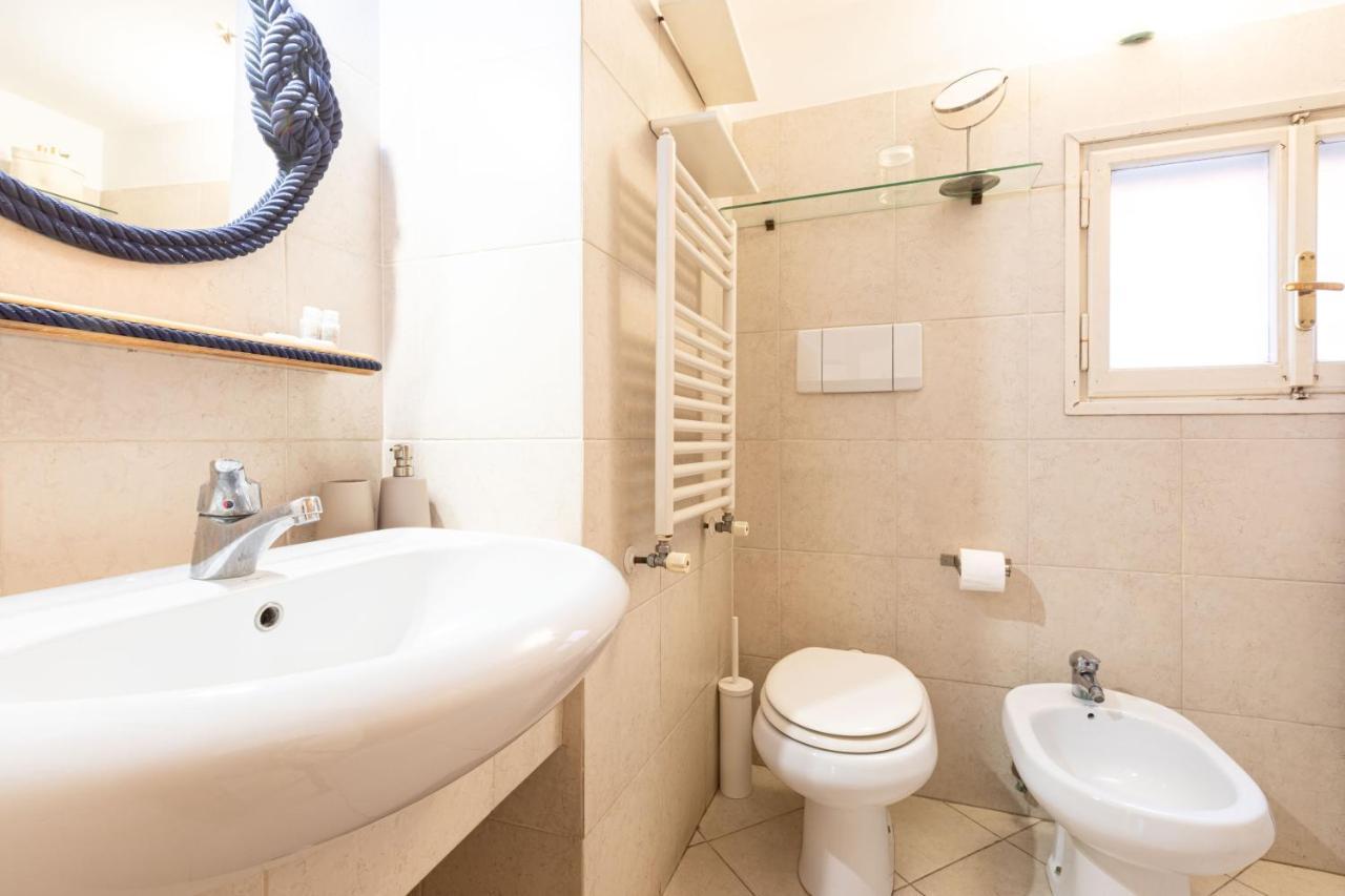Toniolo Two Bedroom Two Bath Рим Екстер'єр фото